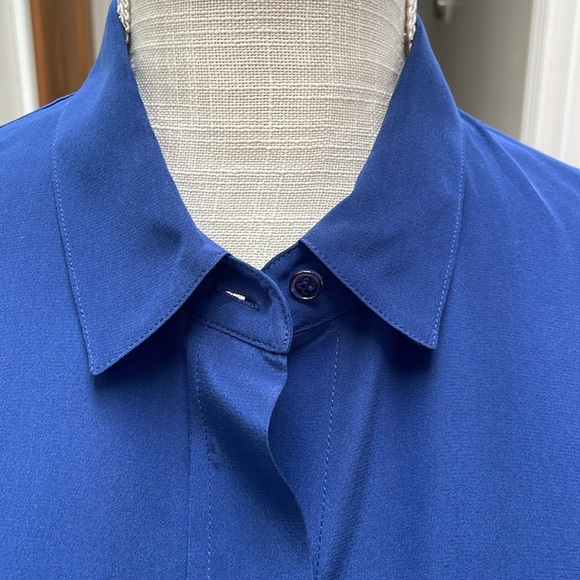 Vince silk blouse in dark blue - Picture 3 of 7